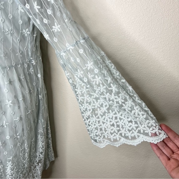Calstyle Blue Boho Floral Embroidered Sheer Mesh Bell Sleeve Dress Sz M - Picture 3 of 10